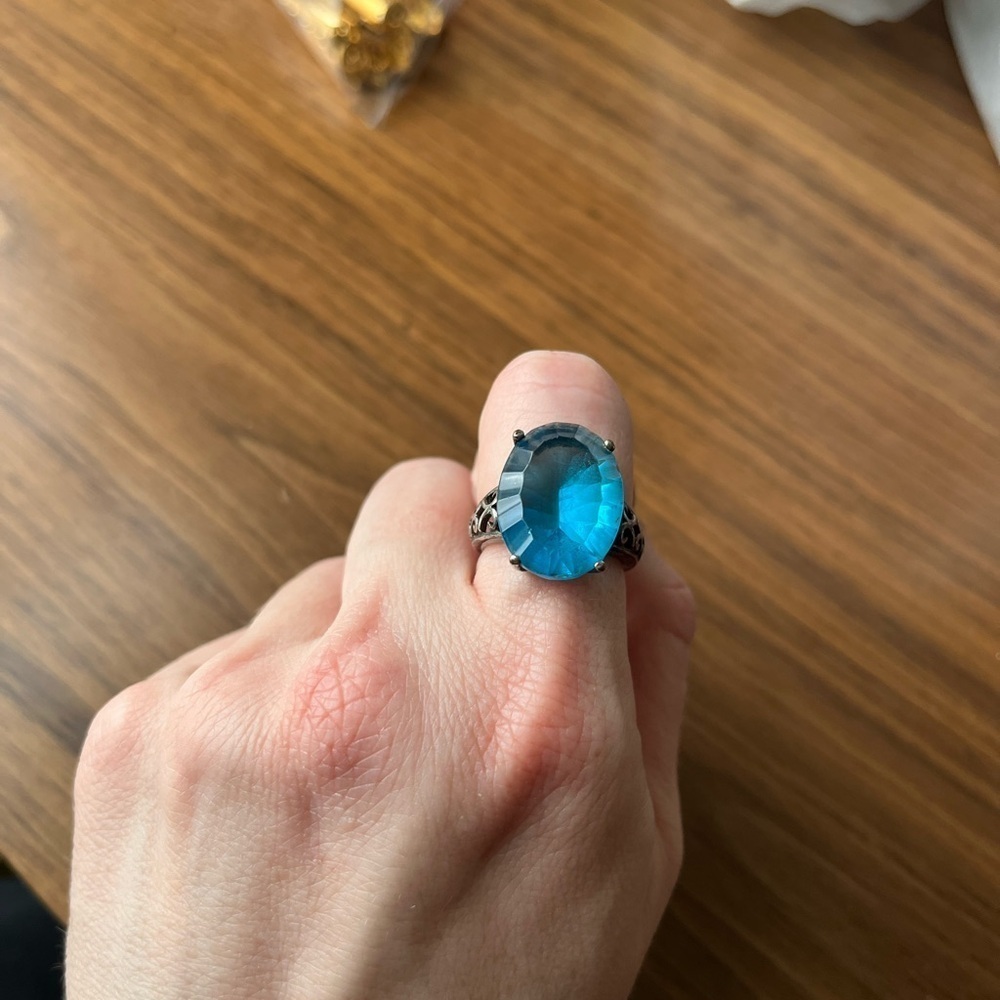 Vintage HUGE Blue Topaz and 925 Sterling Silver Ring, Boho Chunky Cocktail - Picture 2 of 12